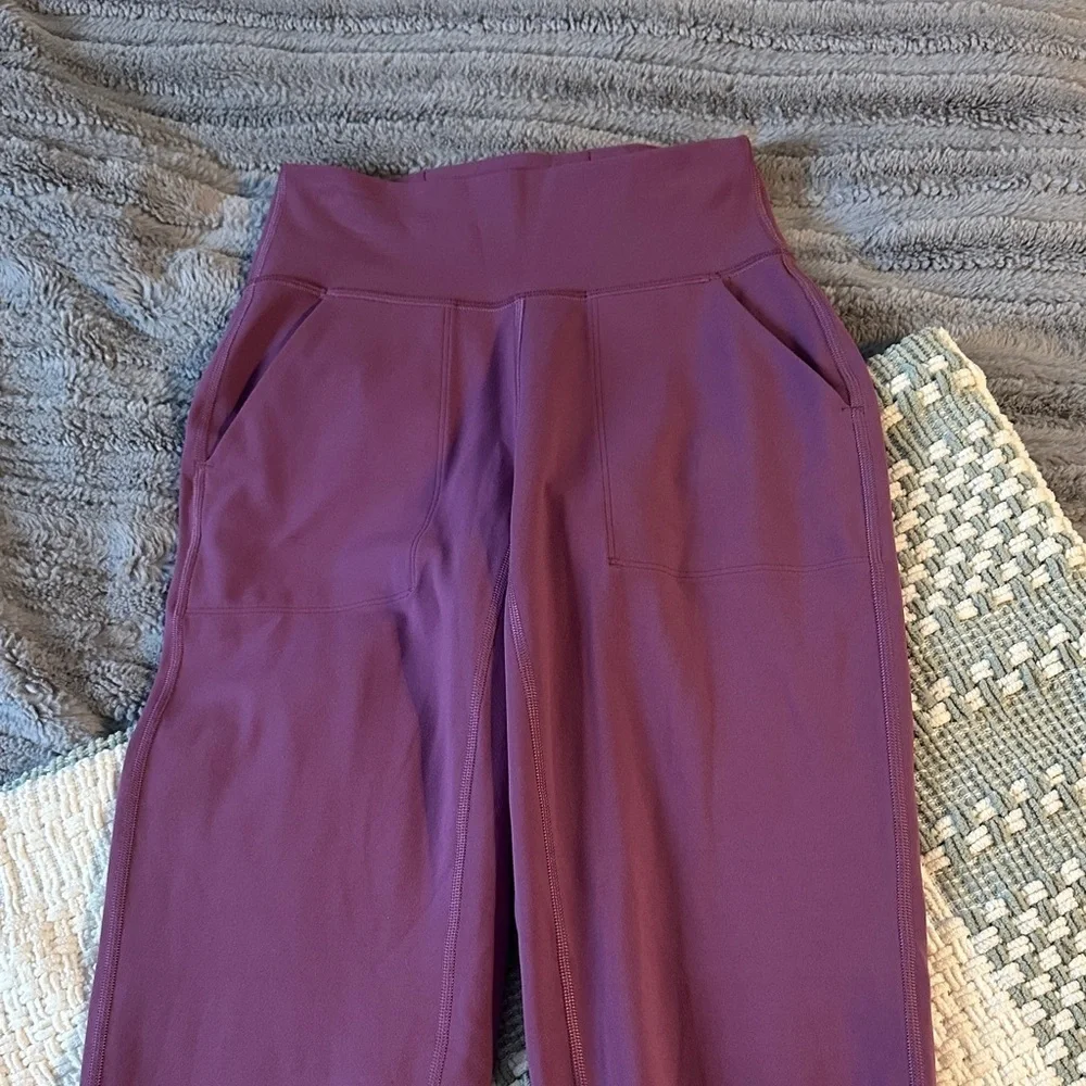 Women’s lululemon joggers